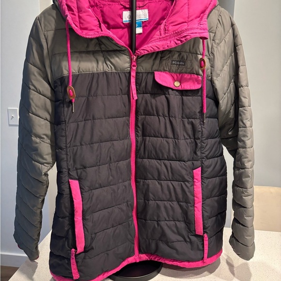 Columbia Women’s Lightweight Puffer Jacket in Gray and Pink - Picture 1 of 12